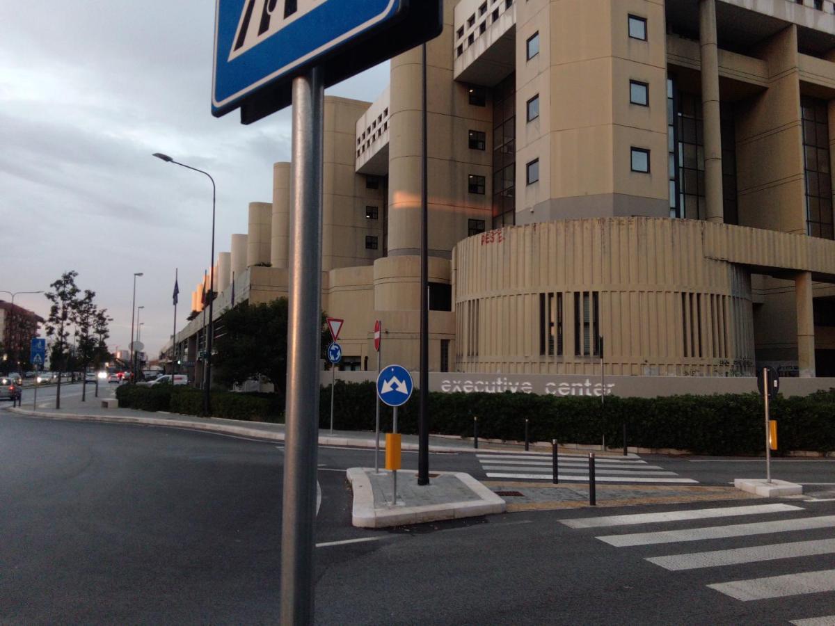 Executive Center Rooms Μπάρι Εξωτερικό φωτογραφία